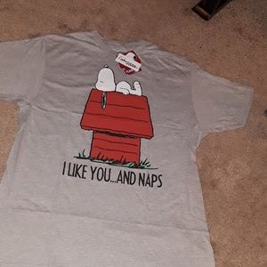 T _SHIRT  peanuts